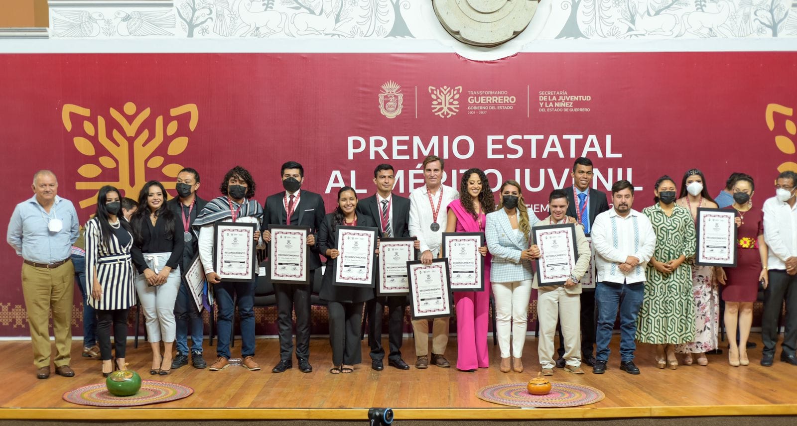 Reconoce presidenta Norma Otilia Hernández papel de los jóvenes en la